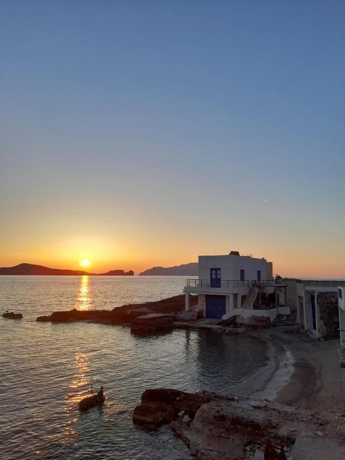 Milos By The Sea - Eco House Plaka  Екстер'єр фото